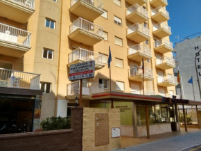 Гостиница Apartamentos Turisticos Biarritz - Bloque I  Гандиа